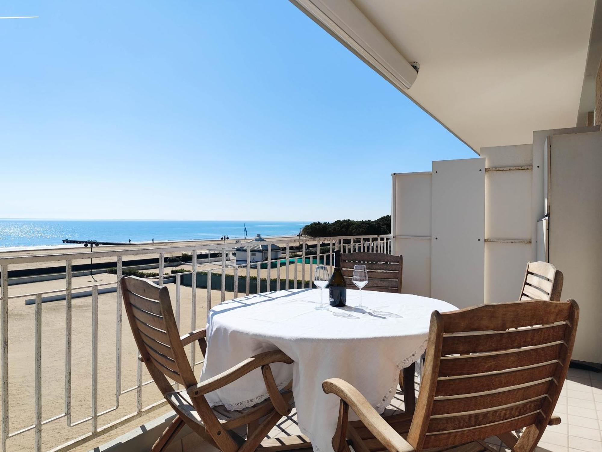 Puerto Del Sol Fronte Mare Apartment Lido di Jesolo Ngoại thất bức ảnh