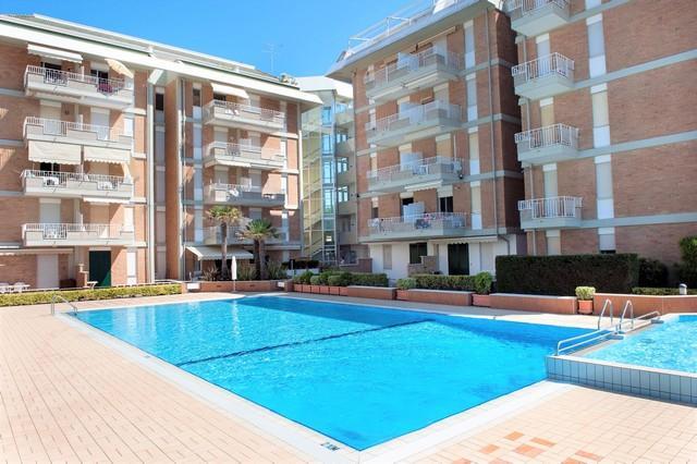Puerto Del Sol Fronte Mare Apartment Lido di Jesolo Ngoại thất bức ảnh